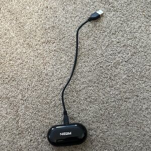 Nizoni Black Wireless Earbuds with Charging Cable used